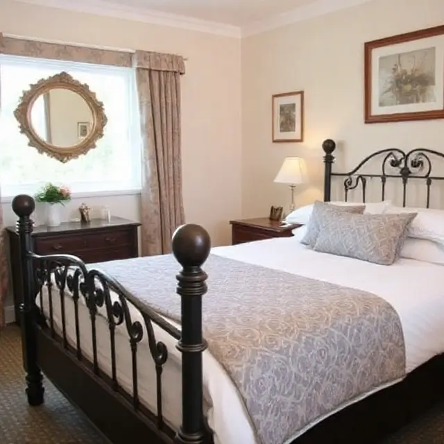 Heritage Manor Bed